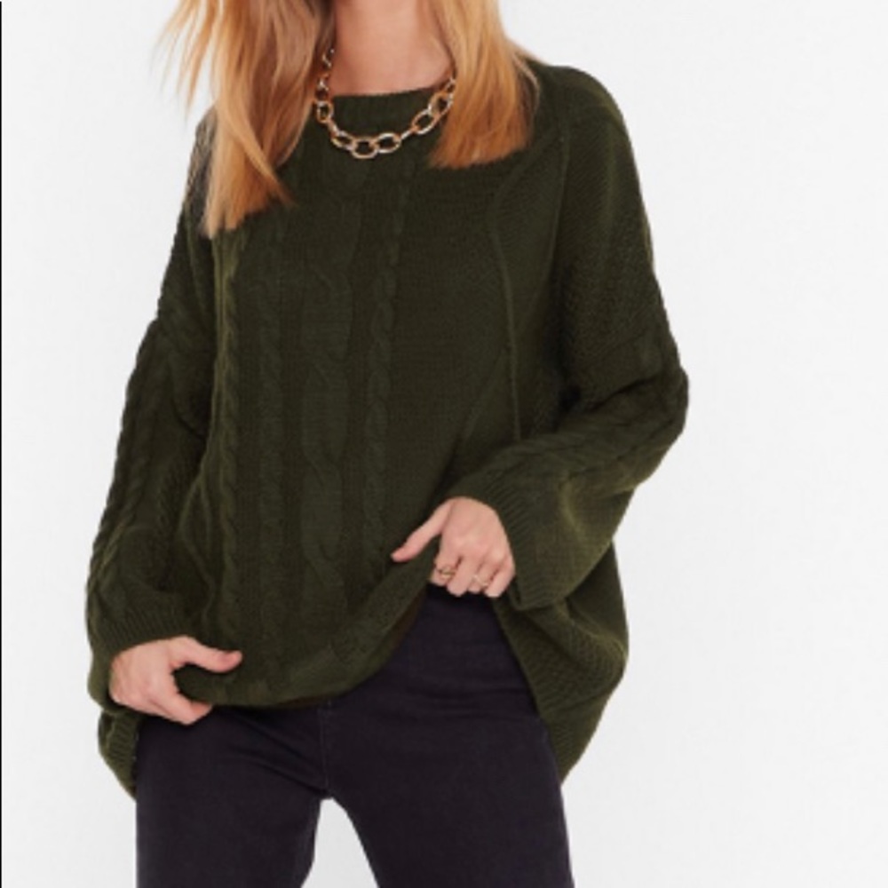 Light beige oversized knit sweater, 1st pic-style